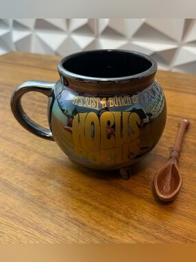 Hocus Pocus Cauldron Mug - Iridescent Black